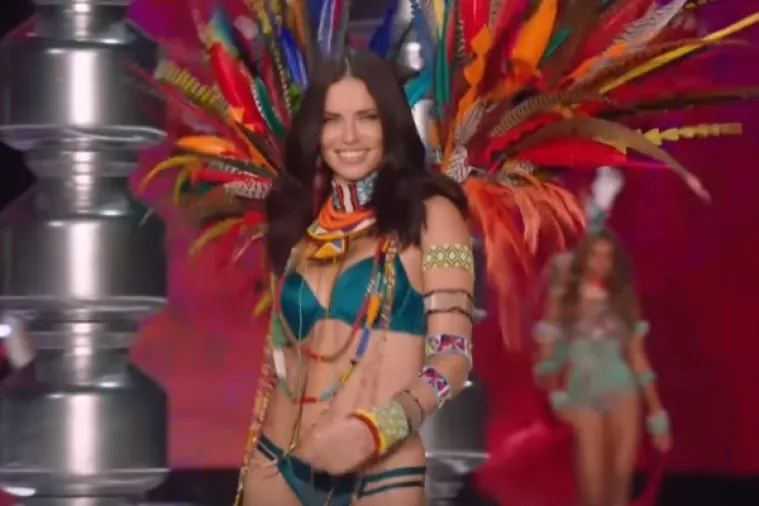 Adriana Lima vi&scaron;e se neće skidati... bez dobrog povoda