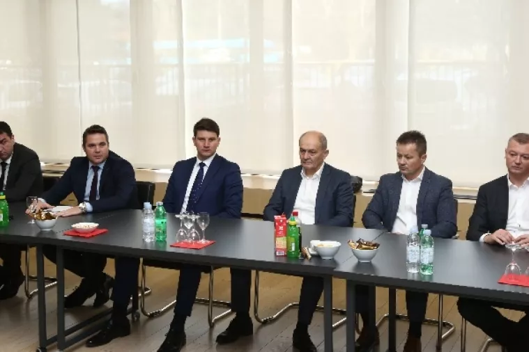 FOTO: Marin Pucar izabran za predsjednika danas osnovane Udruge dobavljača Agrokora