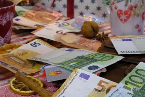 220 milijuna eura dobivenih na božićnoj lutriji dijele gosti kafića