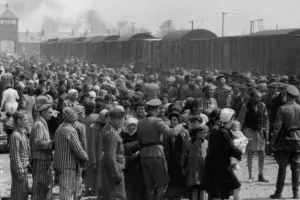 Auschwitz obara rekorde: Lani 50 tisuća vi&scaron;e posjetitelja nego 2016.