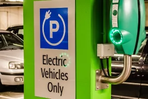 U Norve&scaron;koj sve vi&scaron;e električnih automobila, vlasnici imaju brojne pogodnosti