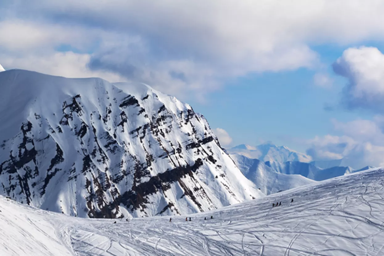 Skijali&scaron;ta Cervinia i Adelboden odsječena, vi&scaron;e od 10 tisuća turista zarobljeno u snijegu