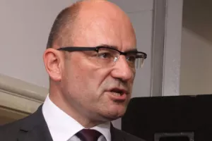 Brkić uoči sjednice Predsjedni&scaron;tva: Probleme treba rje&scaron;avati unutar političke obitelji