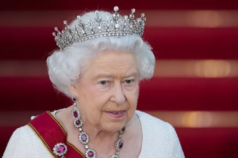 Kraljica Elizabeta II. ima korisne savjete za no&scaron;enje krune