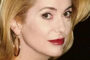 Catherine Deneuve ponudila ispriku zbog pisma o 'slobodi udvaranja'