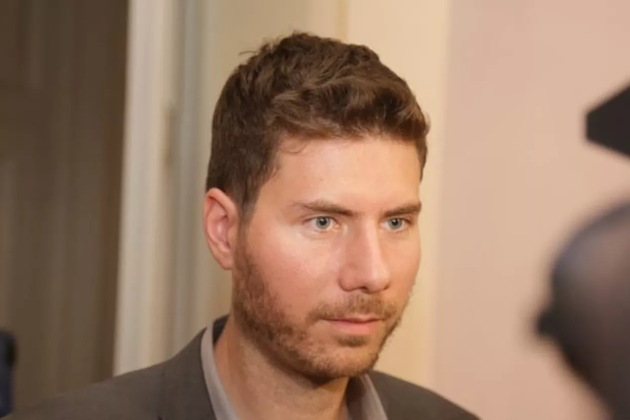Pernar: Hrvatska u nepovoljnoj ekonomskoj poziciji zbog članstva u EU