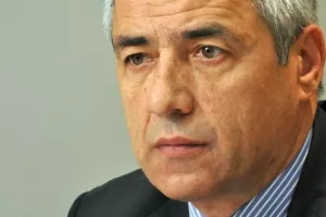 U atentatu ubijen jedan od vođa kosovskih Srba, Vučić prekida pregovore s Pri&scaron;tinom