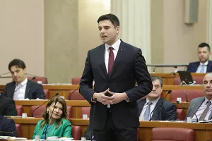 Plenković: U Hrvatskoj nema cenzure; Bernardić: Di su pare?