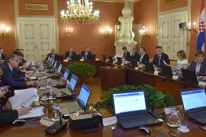 Rački Marinković, Lipovac i Anđelović na zatvorenoj sjednici Vlade dobile nove/stare funkcije