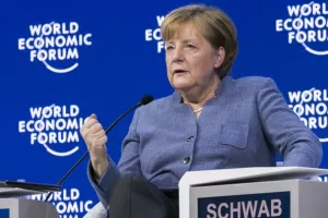 Davos: Merkel upozorila na 'otrov' krajnje desnog populizma