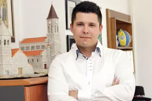 HDZ demantira: Gradonačelnik Vrgorca nije naj&scaron;tedljiviji gradski čelnik, plaća mu je 9000 kuna