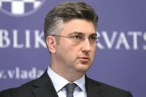 Premijer: U idućim mjesecima radit će se na cjelovitom ovr&scaron;nom zakonu