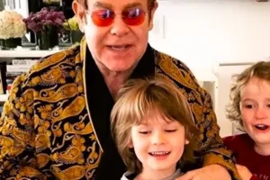 VIDEO: Elton John nakon opro&scaron;tajne turneje odlazi u mirovinu