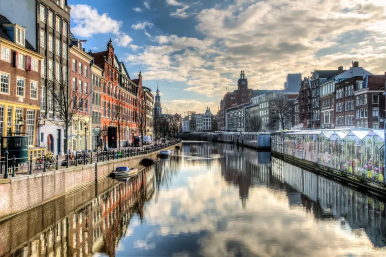 Amsterdam se vraća korijenima, zatvorena 'engleska trgovina'