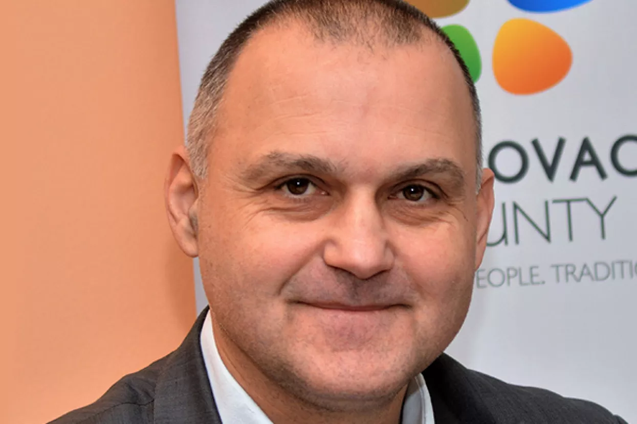 Sjajan primjer: Karlovačka županija darovala vrijedne objekte Trgovačko-ugostiteljskoj &scaron;koli