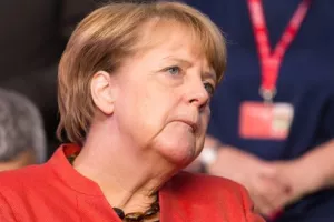 Analiza:  Samouni&scaron;tenje. Njemačka kancelarka je zadržala jedino kancelarsku dužnost