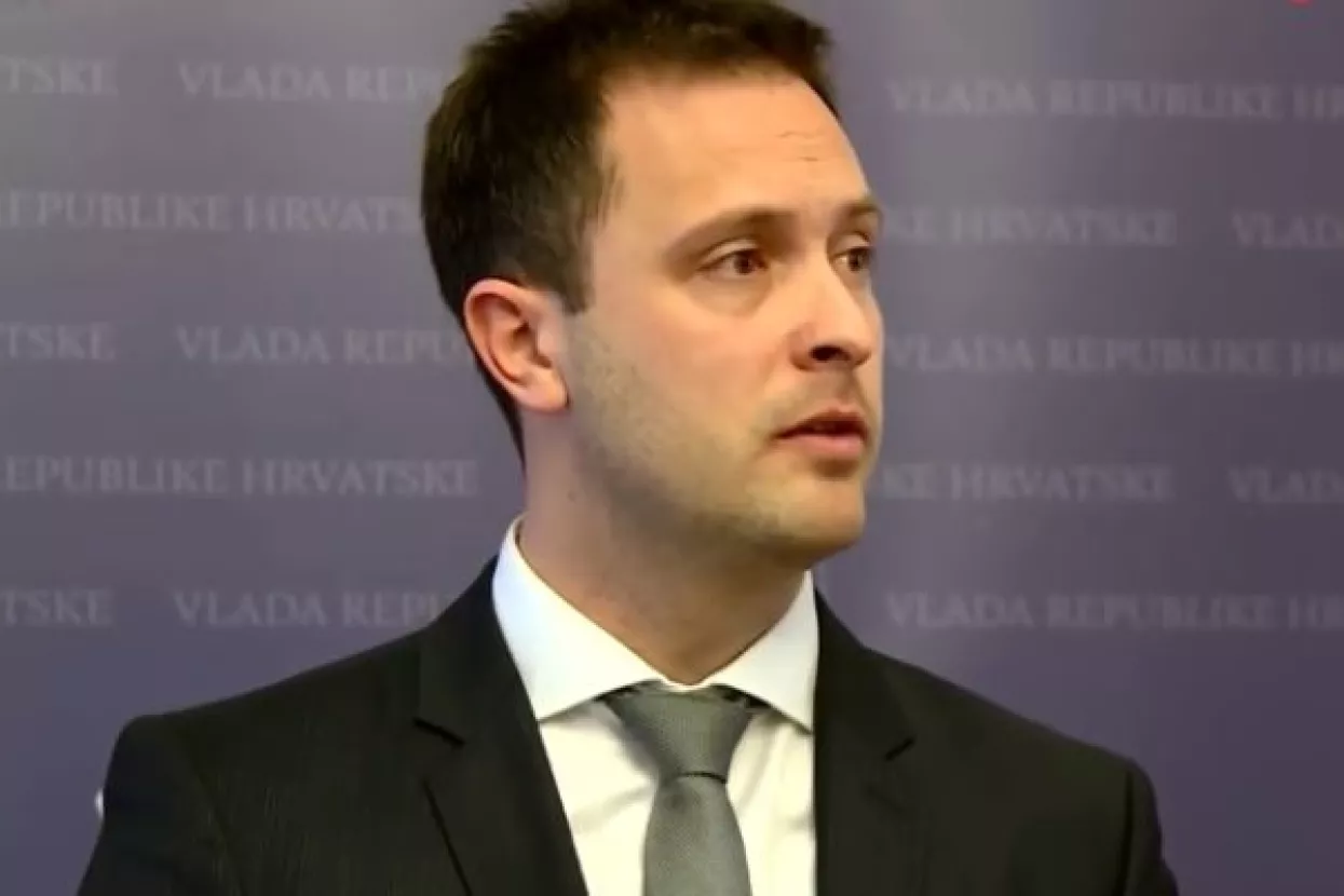 Nakon iznenadne ostavke Strmota sa svih strana dobio podr&scaron;ku