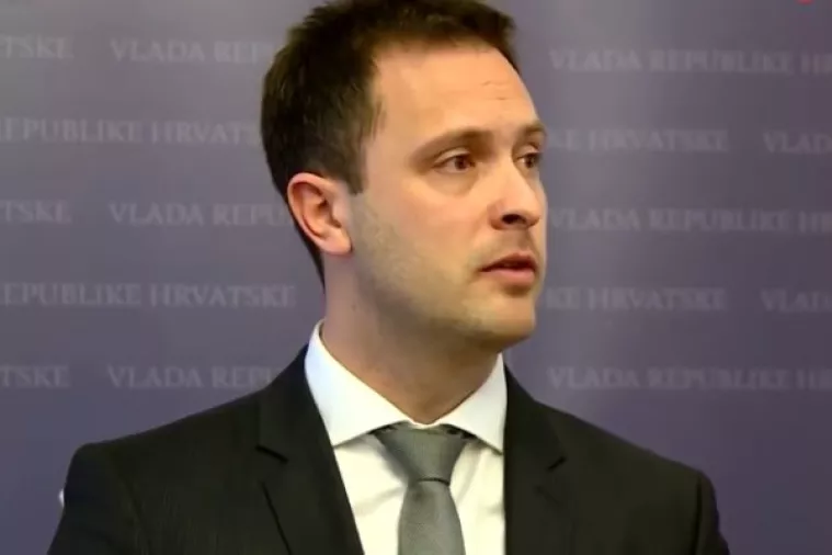 Nakon iznenadne ostavke Strmota sa svih strana dobio podr&scaron;ku