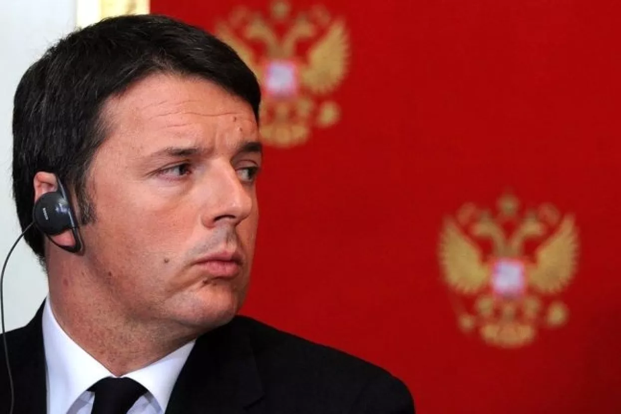 Suočen s 'jasnim i očiglednim' porazom Renzi dao ostavku kao &scaron;ef stranke