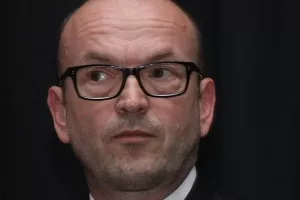 Jazbec prima prijetnje zbog dokapitalizacije banaka privatnim i javnim novcem