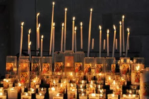 Europa postaje postkr&scaron;ćanska: Vjerski identitet sve manje se prenosi s roditelja na djecu