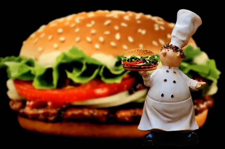 Adieu, baguette! Francuzi poludjeli za burgerima