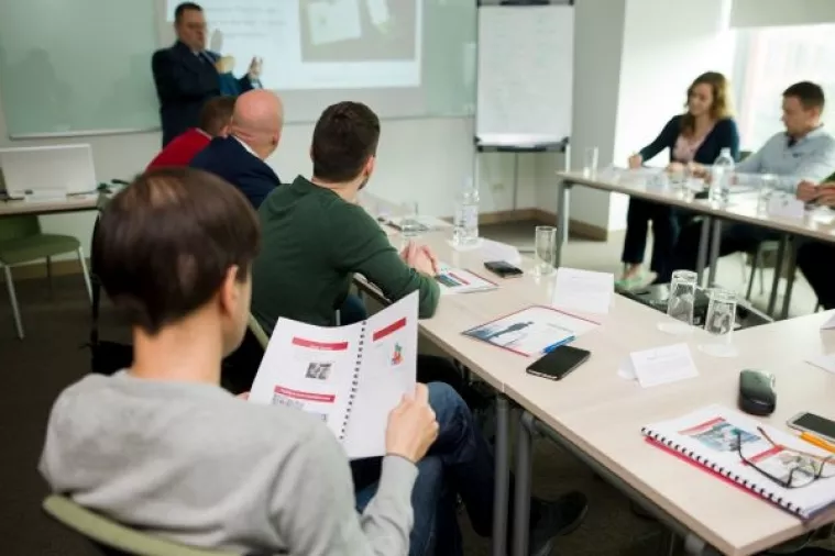 Naučite upravljati svojim ljudima i adekvatno ih usmjeravati prema ostvarenju organizacijskog cilja