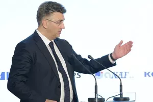 Plenković: Potpisivanje ugovora za Pelje&scaron;ki most moguće u idućim tjednima