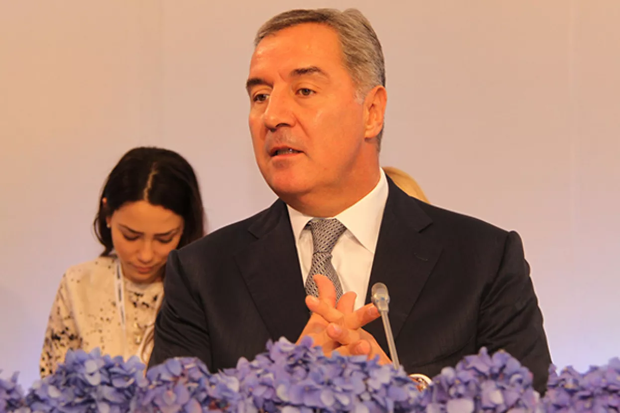 Đukanović proglasio pobjedu, ponovno 'prisvojio' Crnu Goru