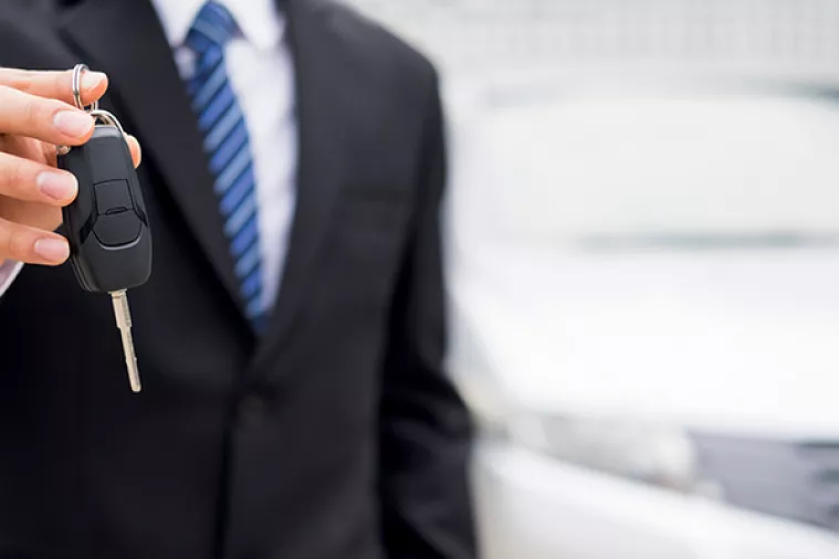 Službeni automobil: Prema novoj uputi Porezne nema PDV-a na upotrebu u privatne svrhe