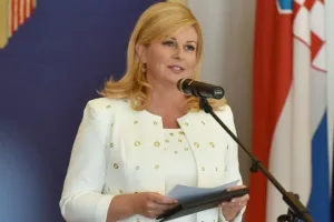 Čestitajući Praznik rada predsjednica pozvala na za&scaron;titu prava hrvatskih radnika
