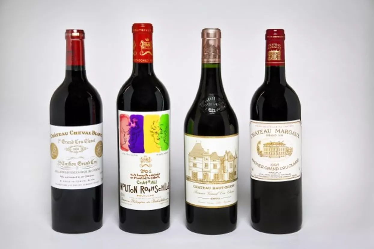 Emirates otvaranjem najfinijih vina iz vlastitog vinskog podruma lansirao kolekciju Emirates Vintage