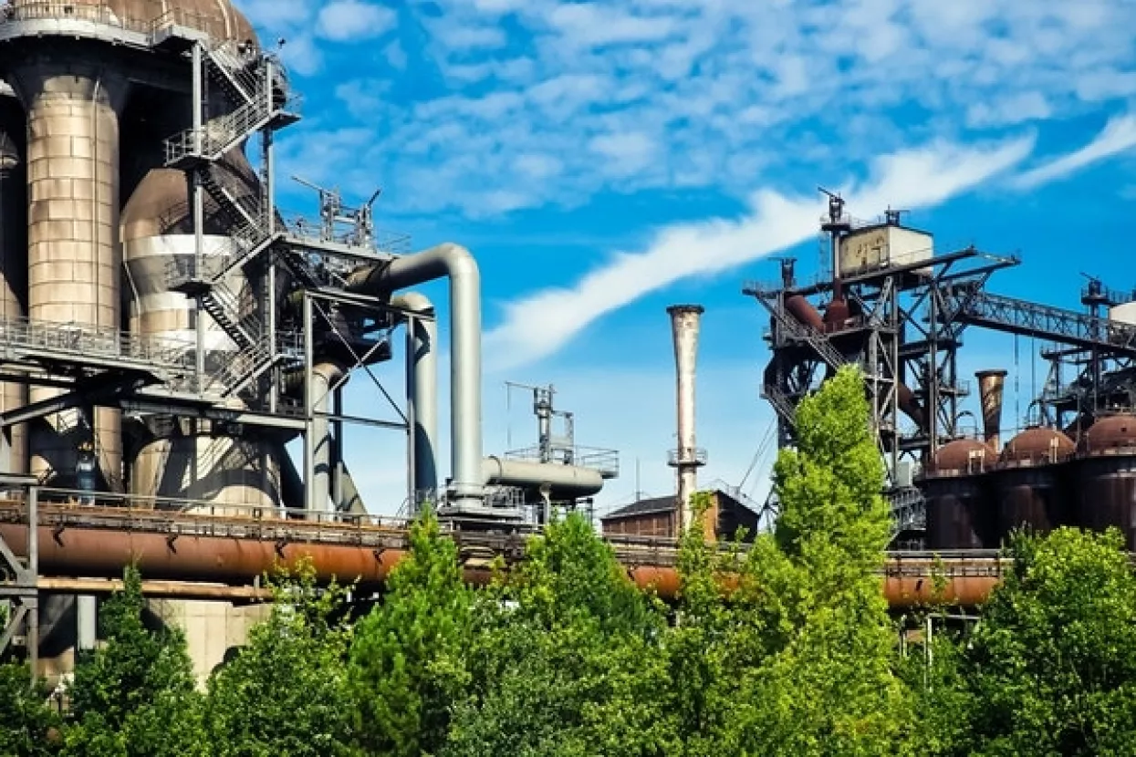 Analitičari RBA: Usporen rast gospodarstva, turizam cvate, industrija vene