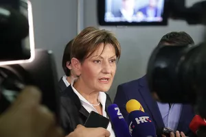 U tijeku sastanak koalicijskih partnera o aferi mailovi, otvoreno Povjerenstvo za sukob interesa