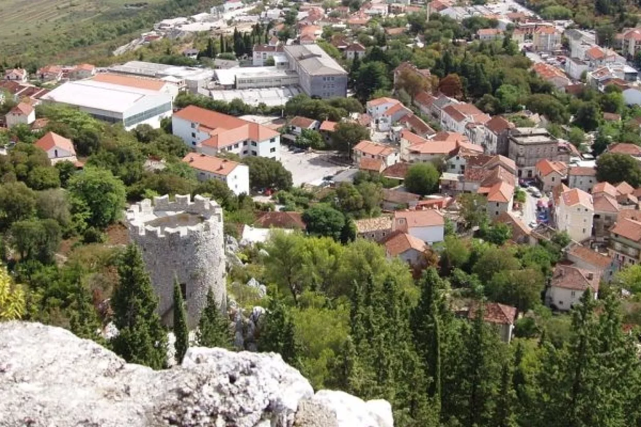 FOTO: U Vrgorcu otvoren novouređeni poduzetnički centar vrijedan 1,5 milijuna kuna
