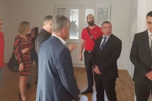 Ministar &Scaron;tromar obi&scaron;ao POS stanove u &Scaron;ibeniku i najavio gradnju novih