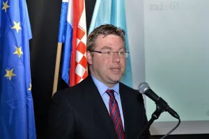 Pavić: Do kraja ljeta bit će potpisani svi Zaželi ugovori 'te&scaron;ki' milijardu kuna