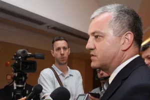 Horvat sastanak Plenkovića i Vlahovića ne tumači kao mije&scaron;anje u dogovore o nagodbi