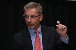 Vujčić: Nagodba u Agrokoru eliminirala bi značajan rizik