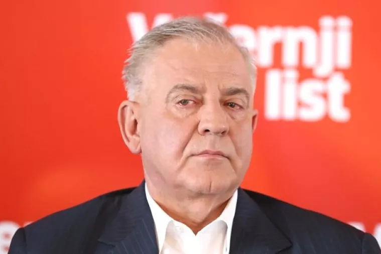 Sanader u novoj knjizi sanjari o velikoj koaliciji, kao da je sam nije dva puta imao priliku sastaviti