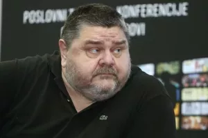 Eko Kvarner: Tko je pisao lex LNG? - strani dobavljač prodat će stari brod za 160 milijuna eura