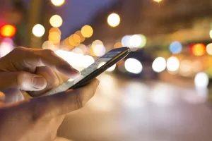 Kako nam dru&scaron;tvene mreže kradu vrijeme - pokret protiv notifikacija