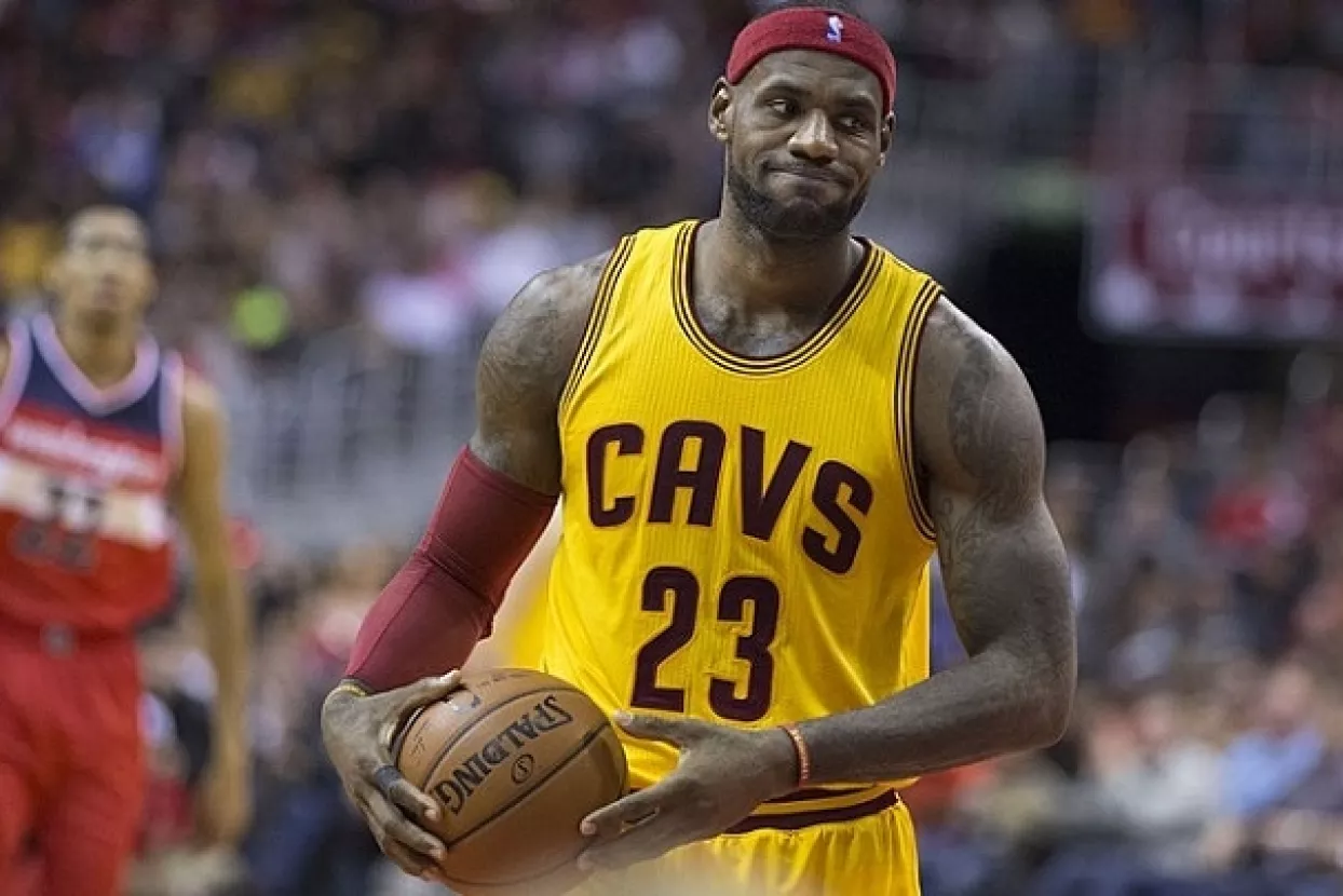 Transfer od 154 milijuna dolara - LeBron James pre&scaron;ao u LA Lakerse