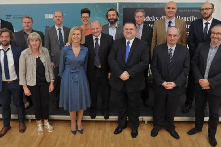Maru&scaron;ka Vizek: Definitivno nismo kao Afrika, ali nismo ni napredna digitalizacijska zemlja