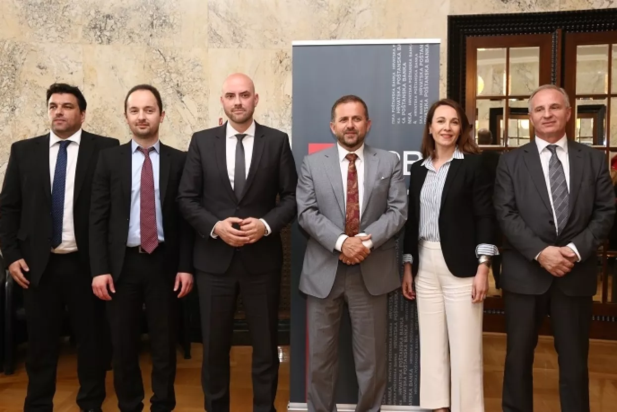 Hrvatska po&scaron;tanska banka kupila Jadransku banku