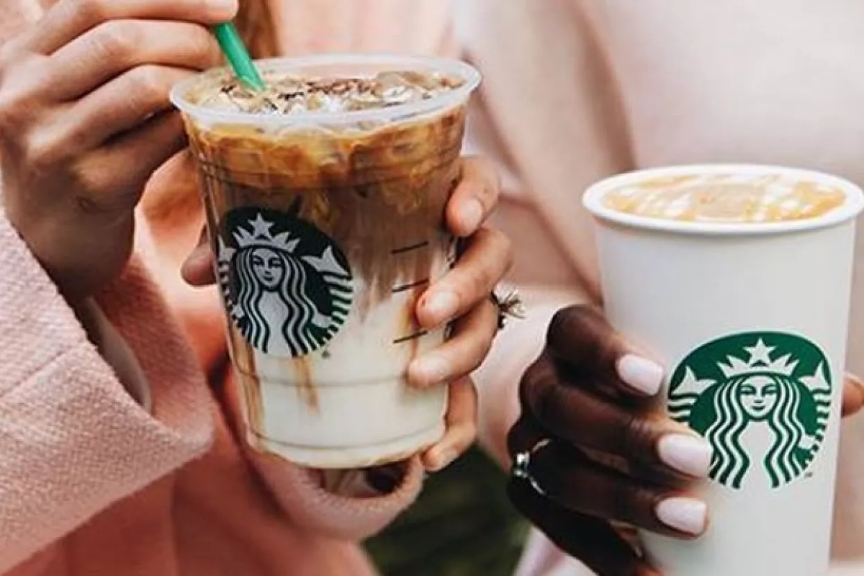 Starbucks do 2020. prestaje prodavati plastične slamke