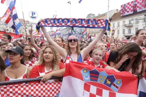 Vi&scaron;e od 300.000 ljudi dočekalo Vatrene u Zagrebu