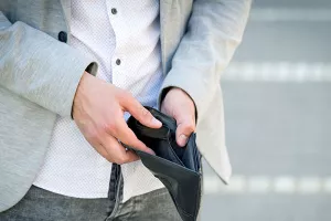 HAC-ovi zaposlenici prona&scaron;li novčanik s 1800 eura i vratili ga vlasniku