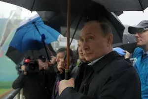 Hrvatska tvrtka Kisha poklonila Putinu 10 ki&scaron;obrana da ne pokisne kao na dodjeli medalja