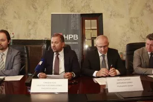 Hrvatska po&scaron;tanska banka ostvarila rekordnu dobit i pripojila Jadransku banku